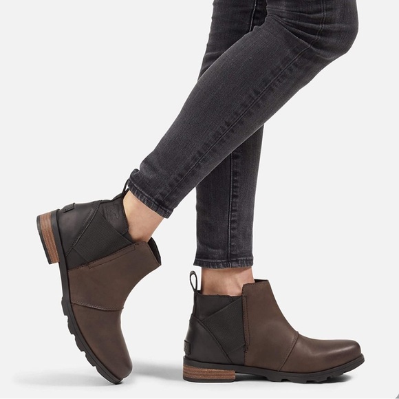 Sorel Women's Emelie Chelsea Boots Waterproof Blackened Brown Leather NL3719-205 - Picture 2 of 9